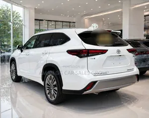 New Toyota Highlander Hybrid 2025 White
