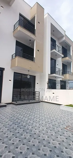 10bdrm House in Addis Abeba, Bole for sale