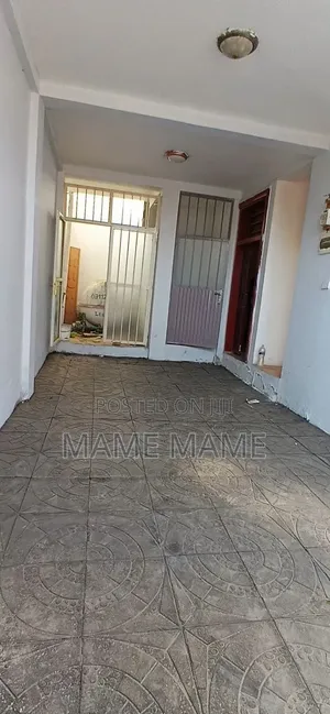 6bdrm House in Addis Abeba, Bole for sale