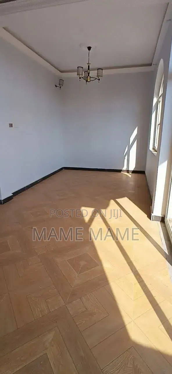 6bdrm House in Addis Abeba, Bole for sale