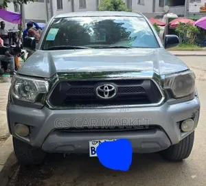 Toyota Tacoma 2012 Silver