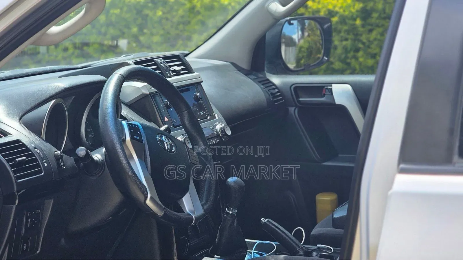 Toyota Land Cruiser Prado 2013 Silver