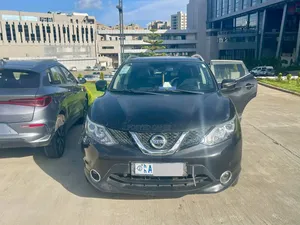 Nissan Qashqai 2017 Black