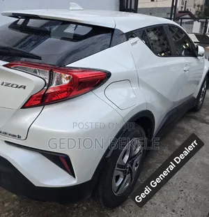 Toyota C-HR 2022 White
