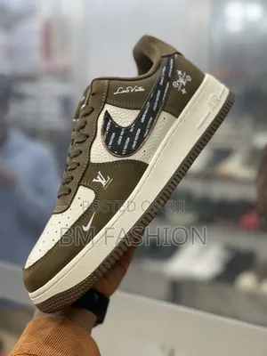 Nike Air Force 1 (Iconic Heritage)