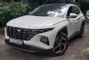 Hyundai Tucson Sport 2021 White
