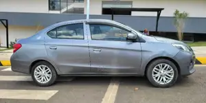 Mitsubishi Attrage 2022 Silver
