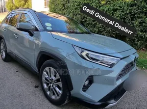 Toyota RAV4 2021 Green