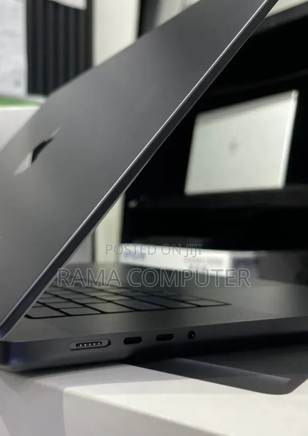 New Laptop Apple MacBook Pro 2023 M3 Max 36GB Apple M3 Max SSD 1T