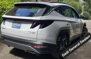 Hyundai Tucson 2022 White