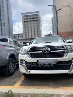 Toyota Land Cruiser 4.5 V8 GXR 2010 White
