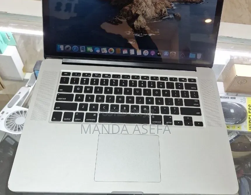 New Laptop Apple MacBook Pro 2014 16GB Intel Core i7 SSD 512GB