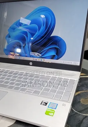 New Laptop HP Pavilion 15 8GB Intel Core i5 SSD 512GB