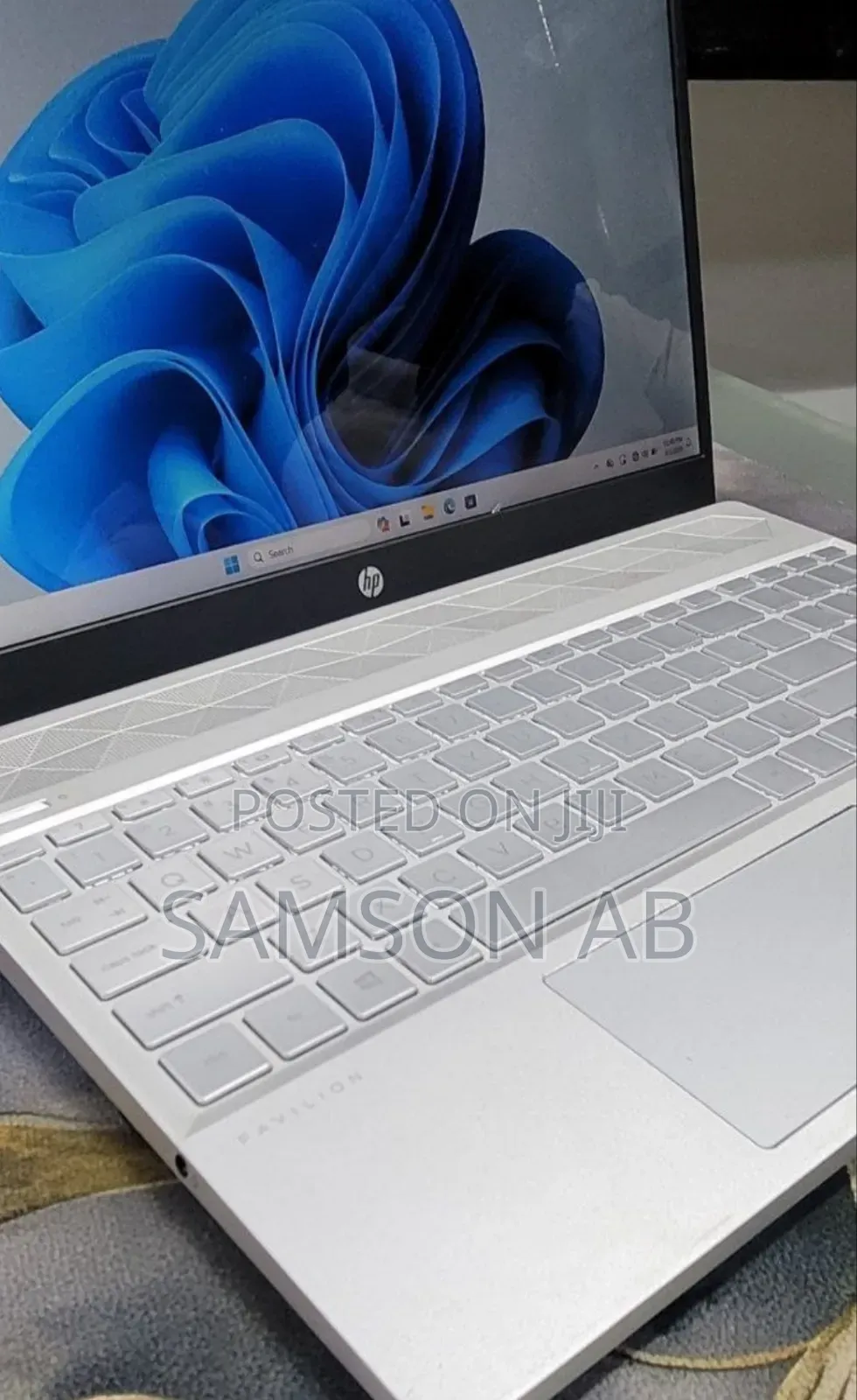 New Laptop HP Pavilion 15 8GB Intel Core i5 SSD 512GB