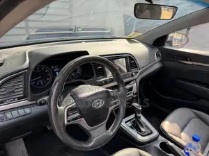 Hyundai Avante 2017 Blue