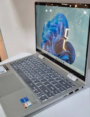 New Laptop HP Envy X360 8GB Intel Core i5 SSD 512GB