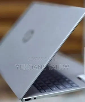 New Laptop HP Pavilion 15z 8GB Intel Core Ultra 5 SSD 512GB