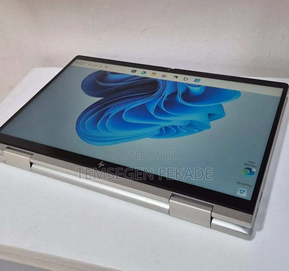 New Laptop HP Envy X360 8GB Intel Core i5 SSD 512GB