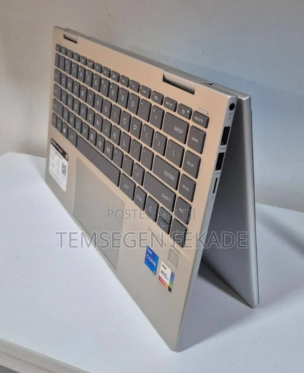 New Laptop HP Envy X360 8GB Intel Core i5 SSD 512GB