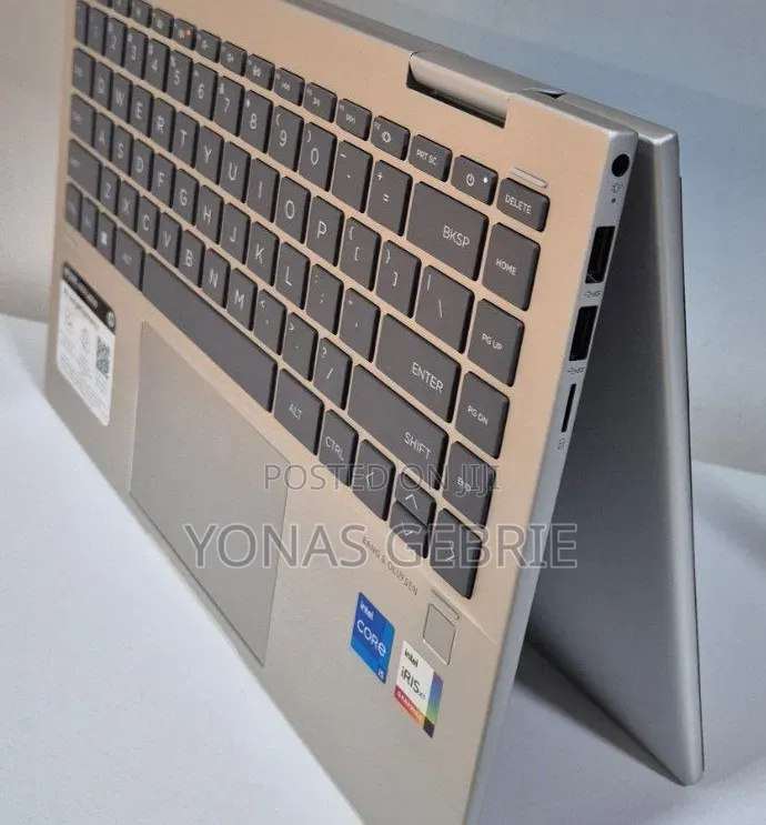 New Laptop HP Envy X360 8GB Intel Core i5 SSD 512GB