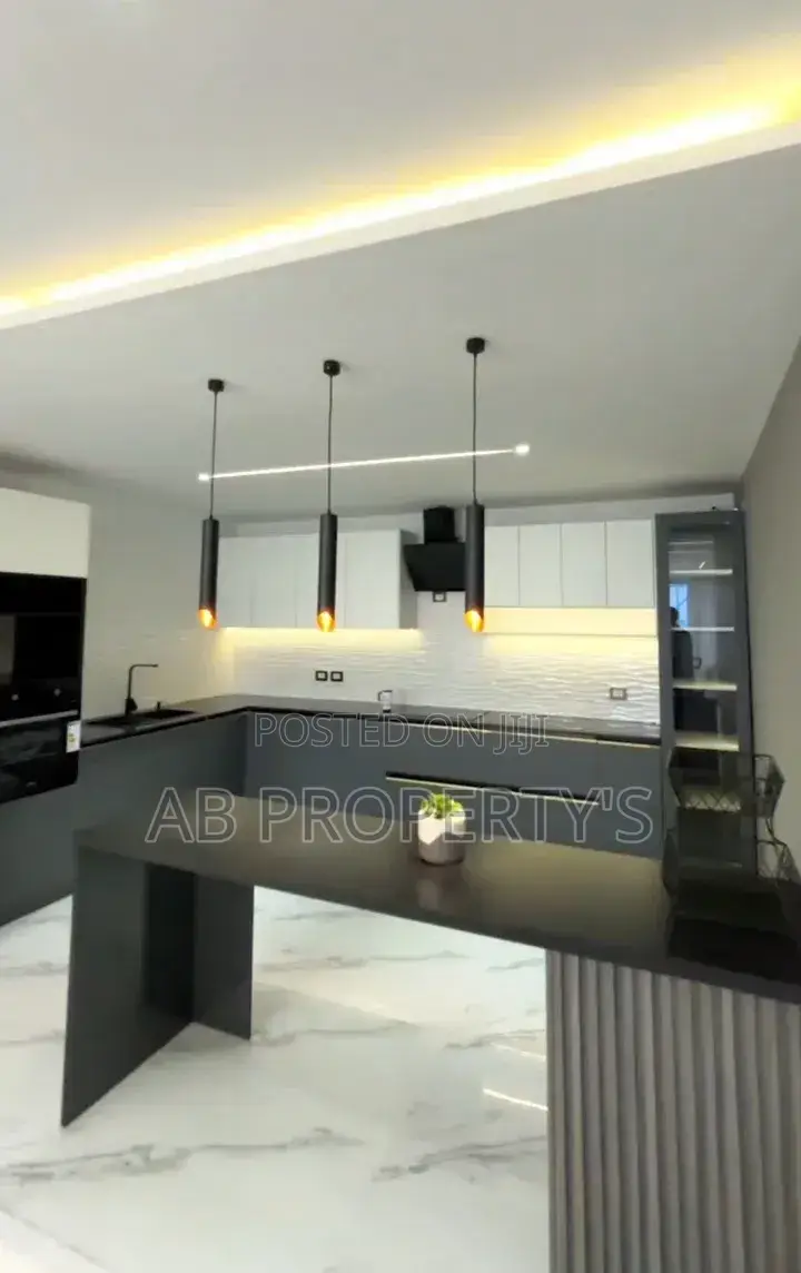 Furnished 3bdrm Apartment in Signal 22, Yeka for sale