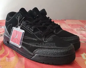 Jordan 3 Travis Scot Theme