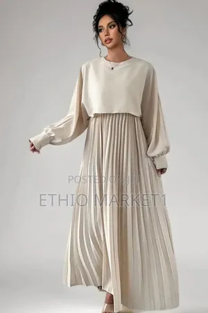 Elegant Pleated Maxi Dress With Long Bishop Sleeves