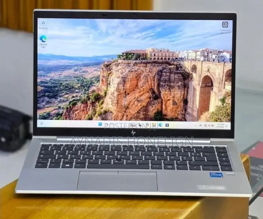 New Laptop HP EliteBook 840 16GB Intel Core i5 SSD 512GB
