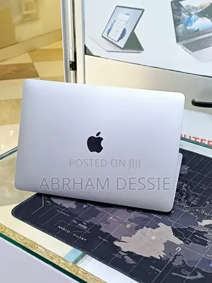 New Laptop Apple MacBook Pro 2022 M2 8GB Apple M2 SSD 512GB