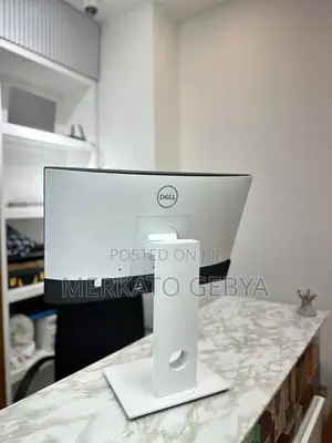 New Desktop Computer Dell OptiPlex 7450 8GB Intel Core i5 SSD 512GB