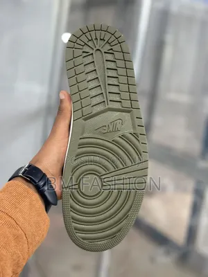 Air Jordan 1 Low: Tonal Olive