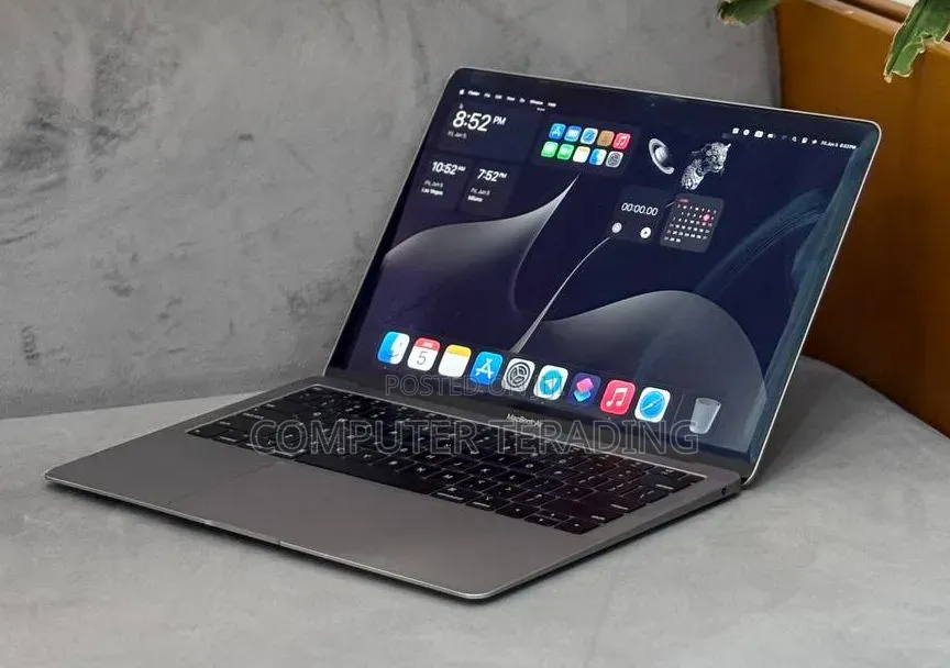 New Laptop Apple MacBook Air 2019 8GB Intel Core i5 SSD 128GB