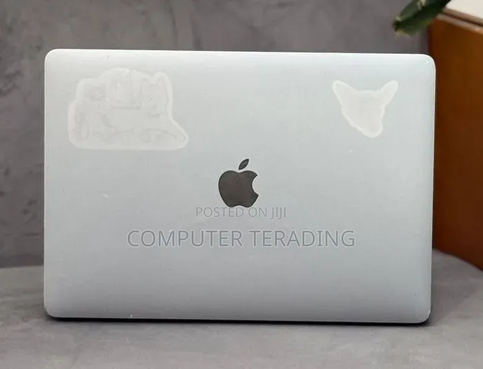 New Laptop Apple MacBook Air 2019 8GB Intel Core i5 SSD 128GB
