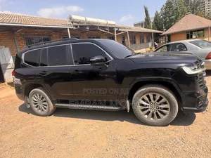 Toyota Land Cruiser 2023 Black