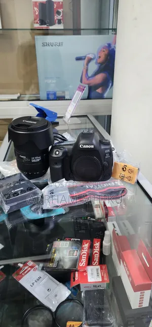 Canon Eos 5d Mark 4 With 24-105 Lens