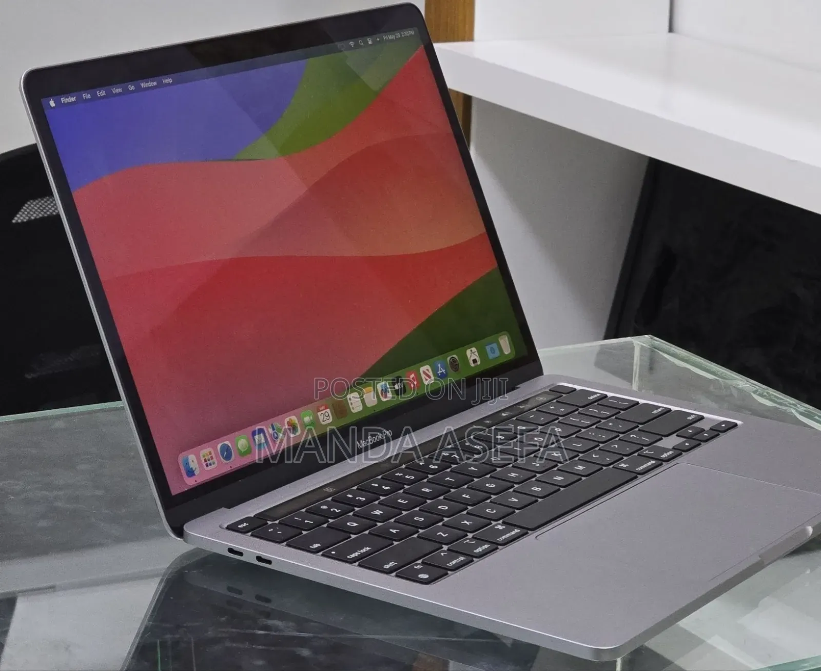New Laptop Apple MacBook Pro 2020 M1 8GB Apple M1 SSD 512GB