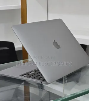 New Laptop Apple MacBook Pro 2020 M1 8GB Apple M1 Pro SSD 512GB