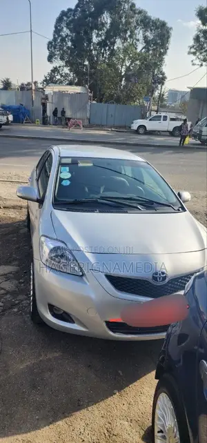Toyota Belta 2007 Silver