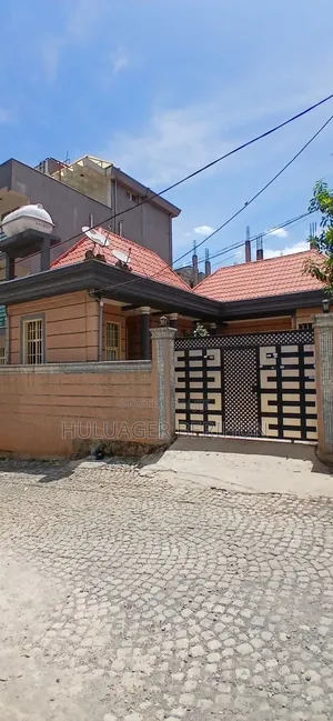 4bdrm Villa in Bole for sale