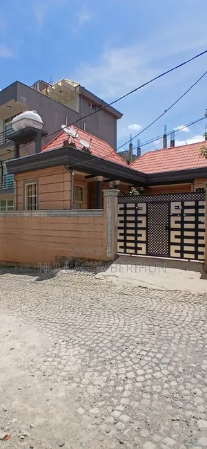 4bdrm Villa in Bole for sale