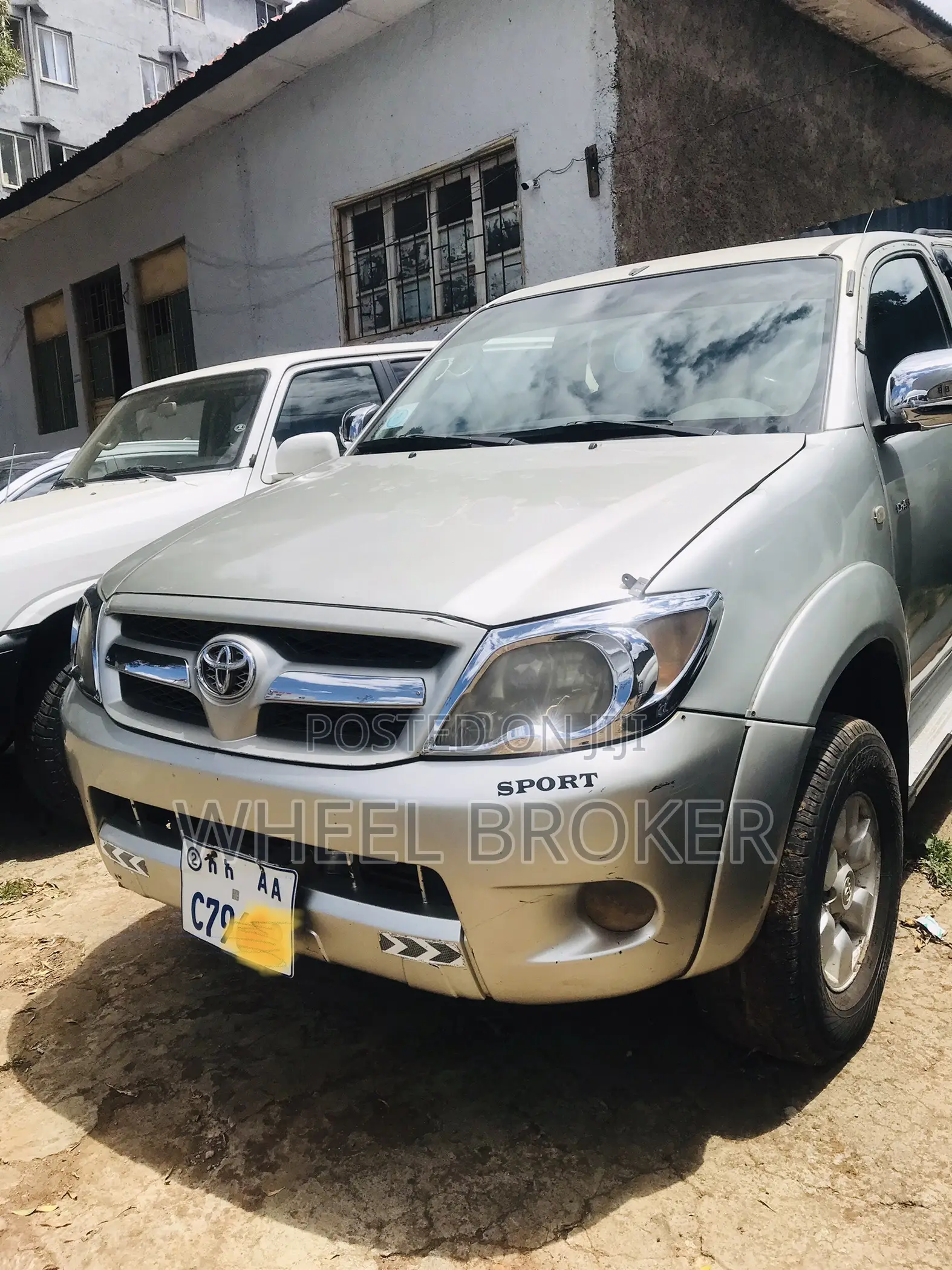 Toyota Hilux 2006 Gold