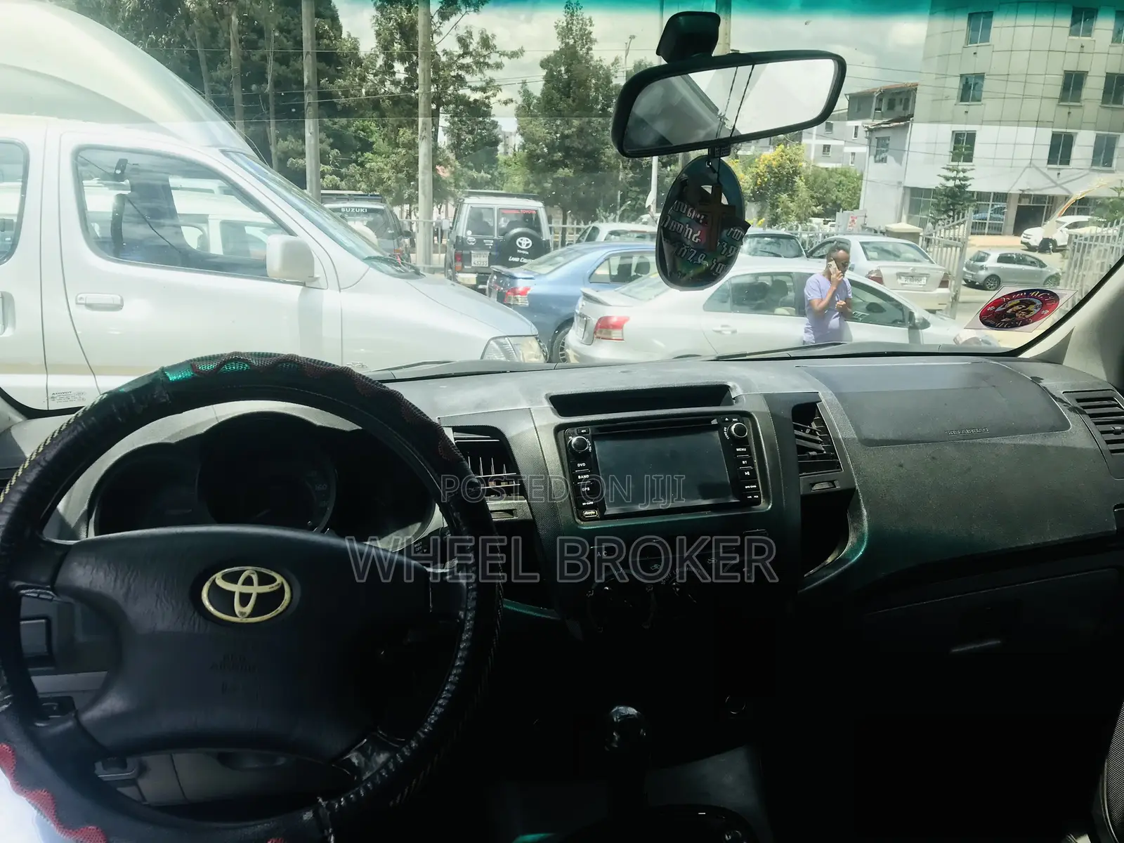 Toyota Hilux 2006 Gold