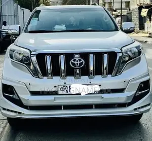 Toyota Land Cruiser Prado 2016 White
