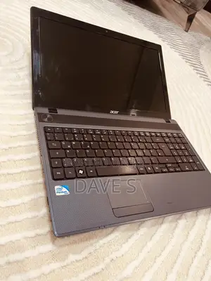 Laptop Acer Aspire 5733Z 4GB Intel Pentium HDD 500GB