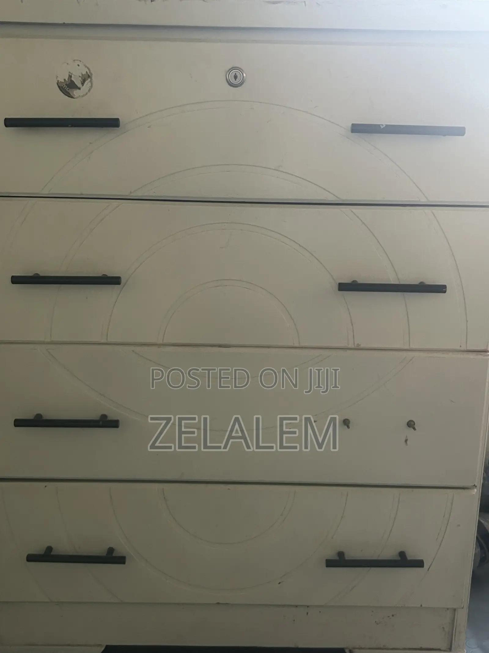 Chest Drawer