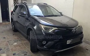 Toyota RAV4 2018 Black