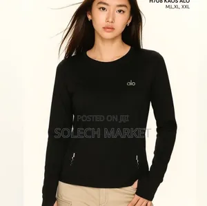 Toorallie Women's Crew Merino Tee in Black