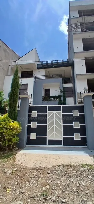 Furnished 8bdrm Townhouse/Terrace in Ayat Area, Yeka for sale