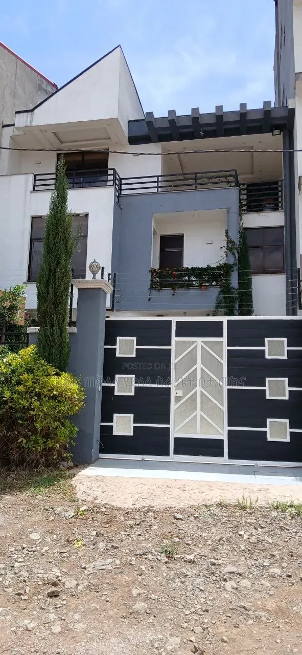 Furnished 8bdrm Townhouse/Terrace in Ayat Area, Yeka for sale