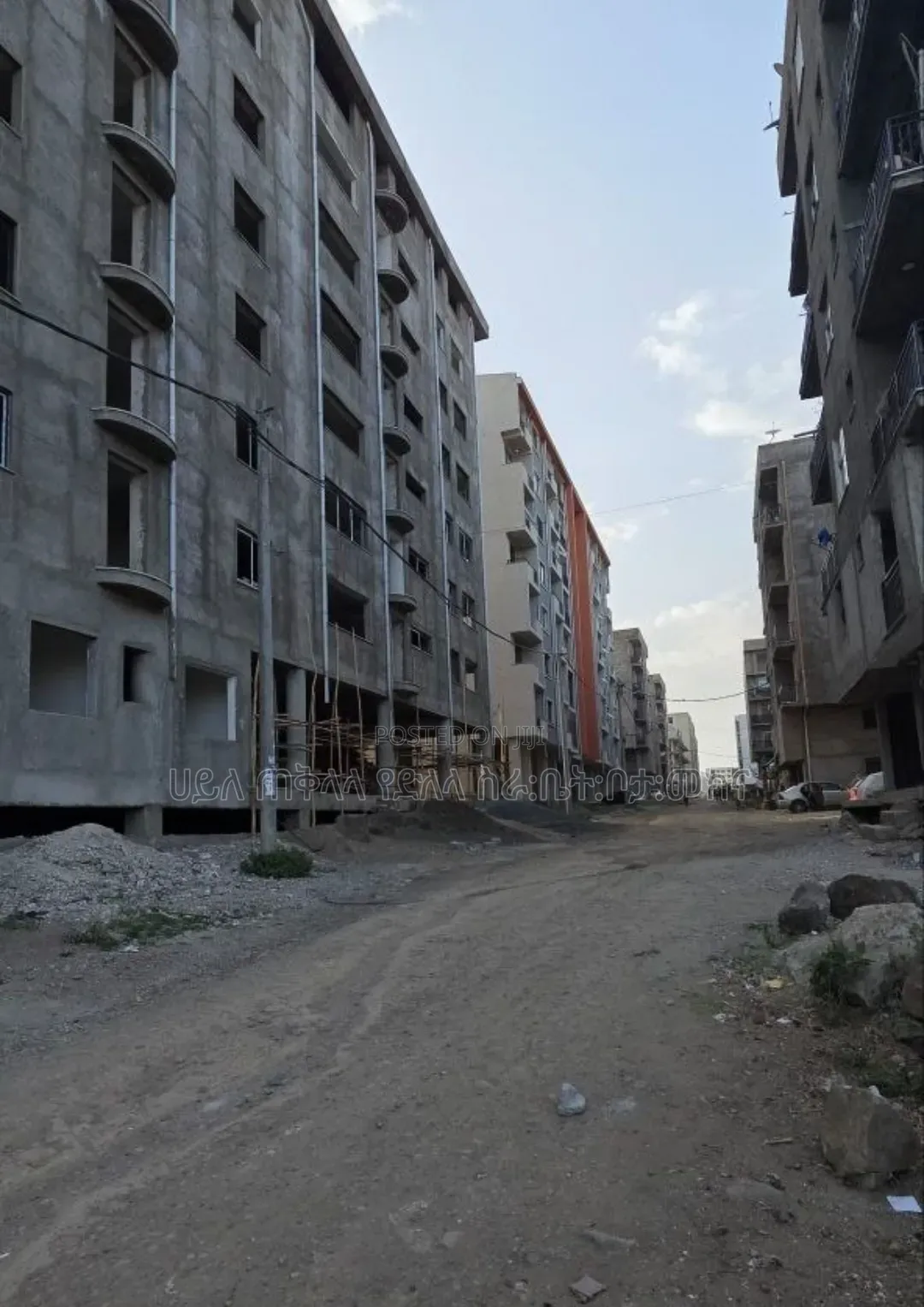 Furnished 3bdrm Apartment in Ayat Area, Yeka for sale
